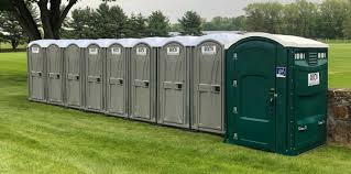 Best VIP or Luxury Restroom Trailers  in Mart, TX